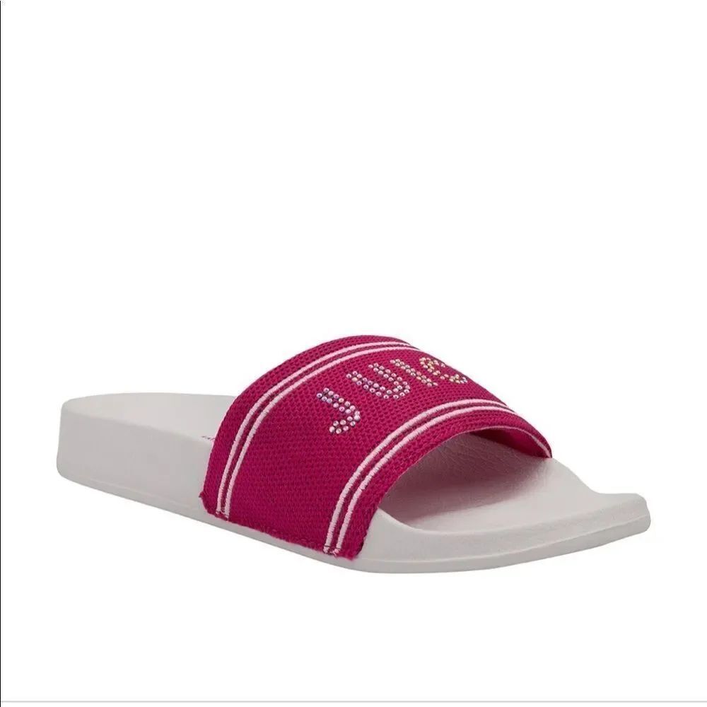 Juicy Couture Wiggles Slides NWT SZ 9